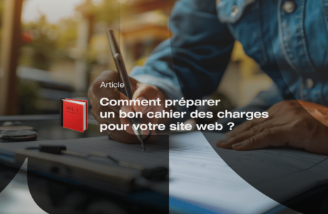 Homme rédigeant un texte sur une feuille de papier